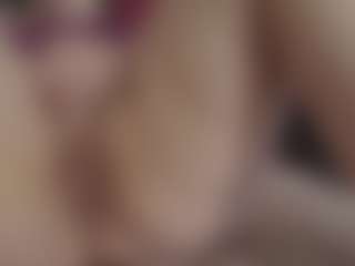 Live cam show with ireallysquirt - Granny on studioflirtlive.com