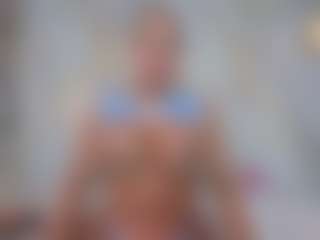 Live cam show with Mia wilddoll - Muscle on CamwithHer