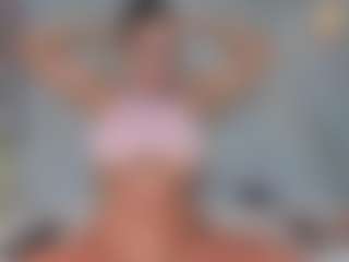 Live cam show with Mia wilddoll - Fit on Milfs Live
