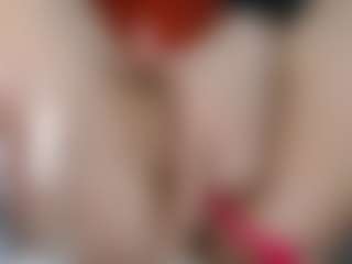 squirtyshow's Live Sex Cam Show