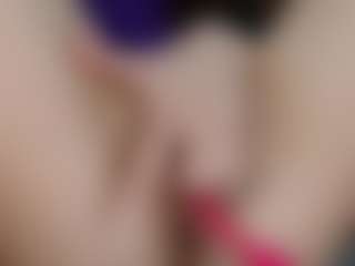 squirtyshow's Live Sex Cam Show