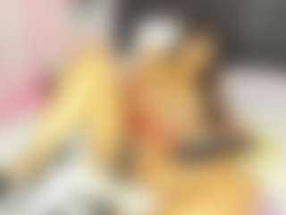 Live cam show with Chantall Ripoll - Morena on Mixed Magazine Live