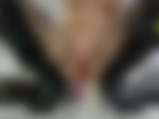 Lara's Live Sex Cam Show