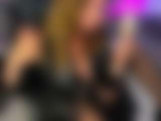 Live cam show with Lara - Smoke on crypto-cams