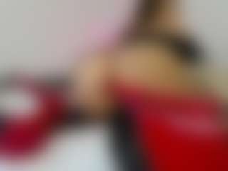 Lara's Live Sex Cam Show