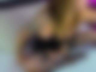 Lara's Live Sex Cam Show
