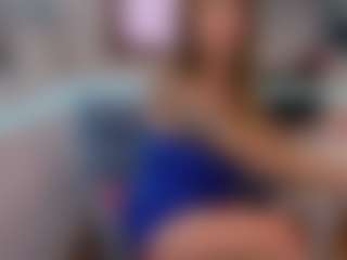Live cam show with Lara - Smoke on crypto-cams
