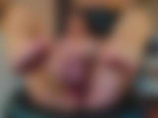 Lara's Live Sex Cam Show