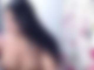 aliceluna's Live Sex Cam Show