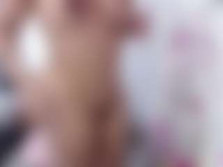 aliceluna's Live Sex Cam Show