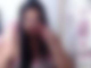 Live cam show with aliceluna - Shaved Pussy on Camsoda