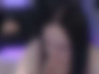 Live cam show with TiaBella - Riding on Camsoda