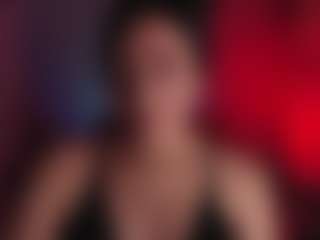 Live cam show with Auroraaa - Amateur Brown Hair on Camsoda
