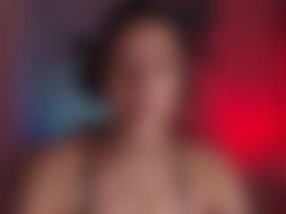 Auroraaa's Live Sex Cam Show