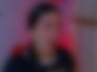 Auroraaa's Live Sex Cam Show