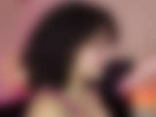 Live cam show with Dani-Moore - Kinky on eurowanks.com