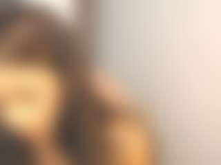 Petitelumiere's Live Sex Cam Show