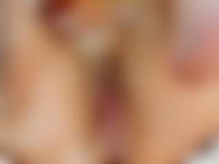 Live cam show with Indi-catalina - Garter on Camming Site