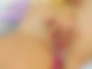Live cam show with Indi-catalina - Garter on milfzrlive.com