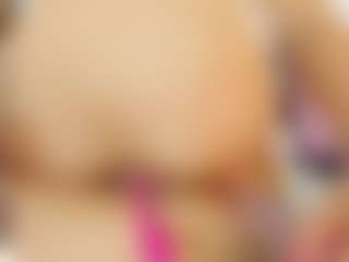Live cam show with Indi-catalina - Garter on Camsoda
