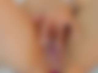 Live cam show with Indi-catalina - Garter on AdultVida.com