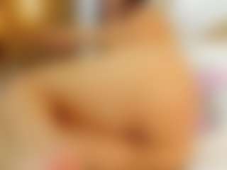Live cam show with Indi-catalina - Garter on Soda Cam