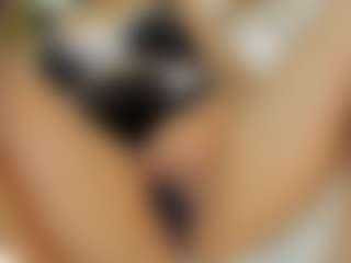 Live cam show with Indi-catalina - Camel Toe on madthumbs