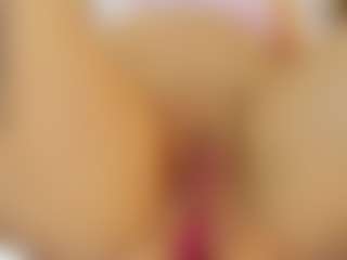 Live cam show with Indi-catalina - Garter on milfzrlive.com