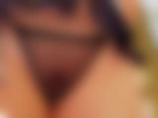 Live cam show with Indi-catalina - Garter on Camsoda