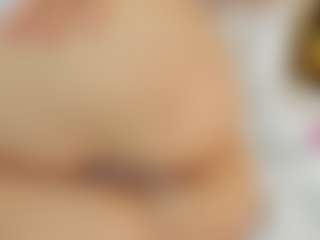 Live cam show with Indi-catalina - Double Penetration on luckytryst.com