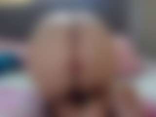 Hotpinkcheeto's Live Sex Cam Show