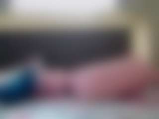 Hotpinkcheeto's Live Sex Cam Show