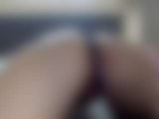 Hotpinkcheeto's Live Sex Cam Show