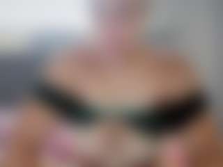 Hotpinkcheeto's Live Sex Cam Show