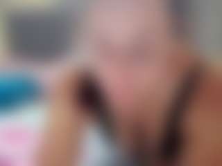 Hotpinkcheeto's Live Sex Cam Show