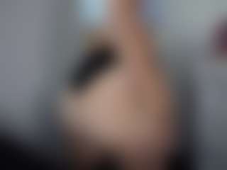 Live cam show with Hotpinkcheeto - Show on Camming Site