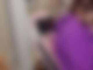 Live cam show with Hotpinkcheeto - Gamer Lovense on Camsoda