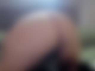 Live cam show with Hotpinkcheeto - Gamer Big Tits on live.xbliss.ai