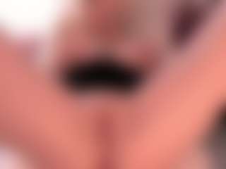 Live-Cam-Show mit blondebab3 - Green Eyes auf Camsoda
