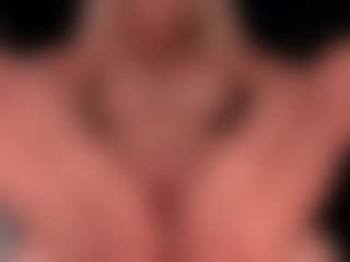 blondebab3's Live Sex Cam Show