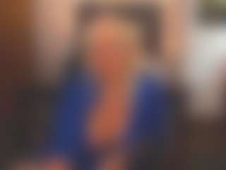 Live cam show with sassythang4u - Trimmed Granny on sexylive.show