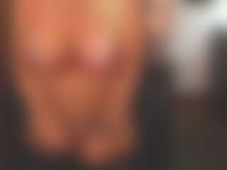 sassythang4u's Live Sex Cam Show