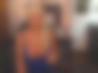Live cam show with sassythang4u - Granny Blonde Hair on Camsoda