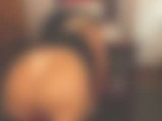 Live cam show with sassythang4u - Granny Big Tits on Camsoda