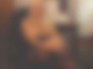 sassythang4u's Live Sex Cam Show