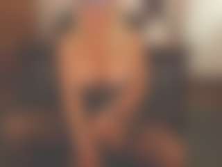 Live cam show with sassythang4u - Granny Blonde Hair on Adult Interactions