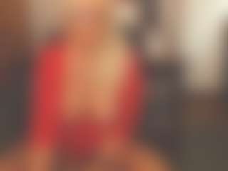 Live cam show with sassythang4u - Granny Blonde Hair on hotwifechat.live