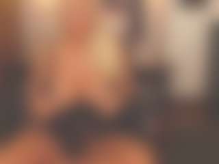 Live cam show with sassythang4u - American Blonde Hair on Milfs Live | united states