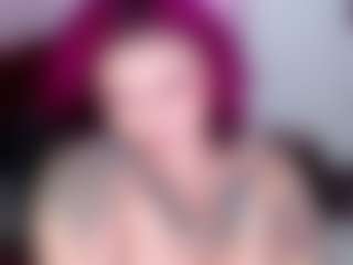Live cam show with kitty - Smoking on MyBangCams