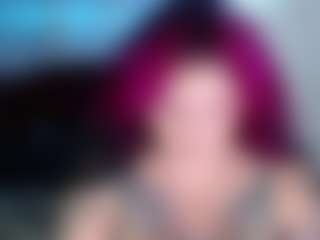 Live cam show with kitty - Smoking on x69.live